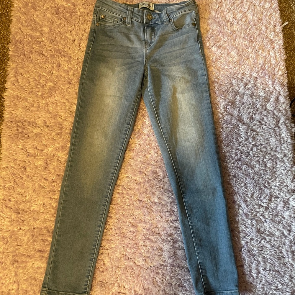 Girls light wash jeggings